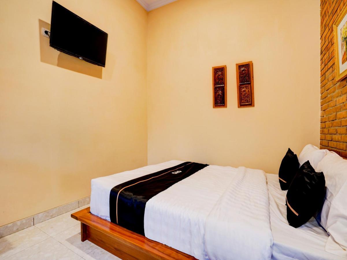 Super Oyo Collection O 90265 Cempoko Mulyo Homestay Syariah Tugu Esterno foto