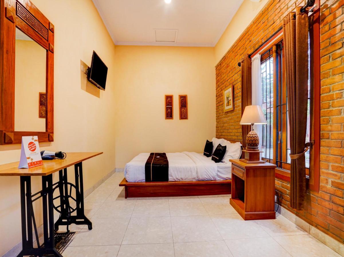 Super Oyo Collection O 90265 Cempoko Mulyo Homestay Syariah Tugu Esterno foto