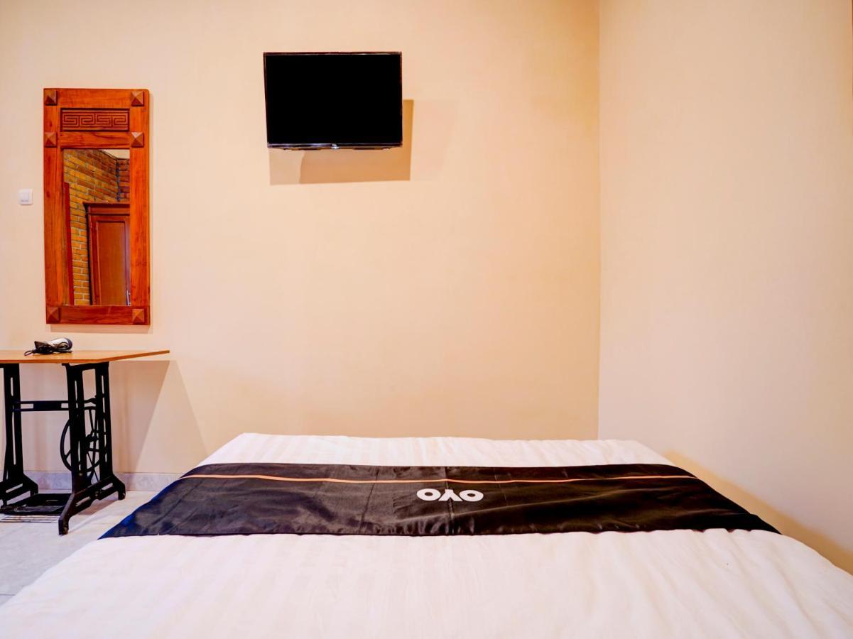 Super Oyo Collection O 90265 Cempoko Mulyo Homestay Syariah Tugu Esterno foto
